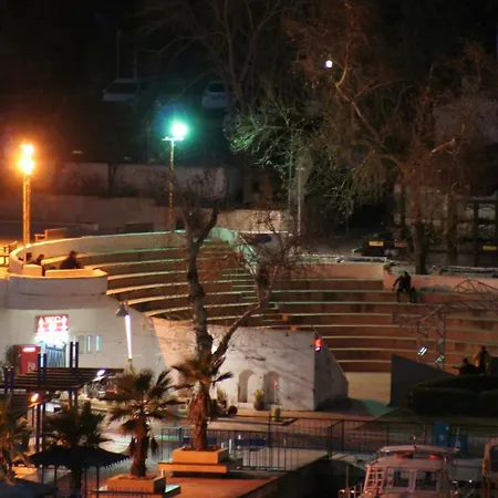 Mavi Avlu - Old Town *