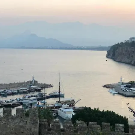 Mavi Avlu - Old Town