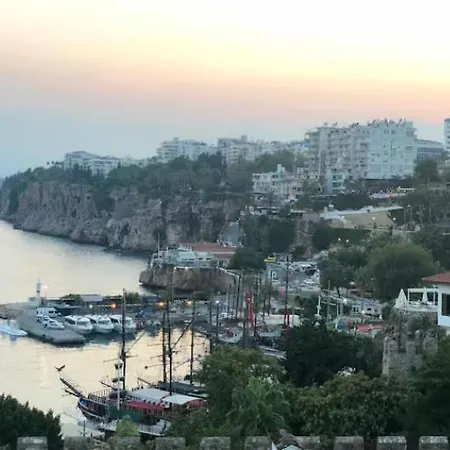 Mavi Avlu - Old Town 安塔利亚